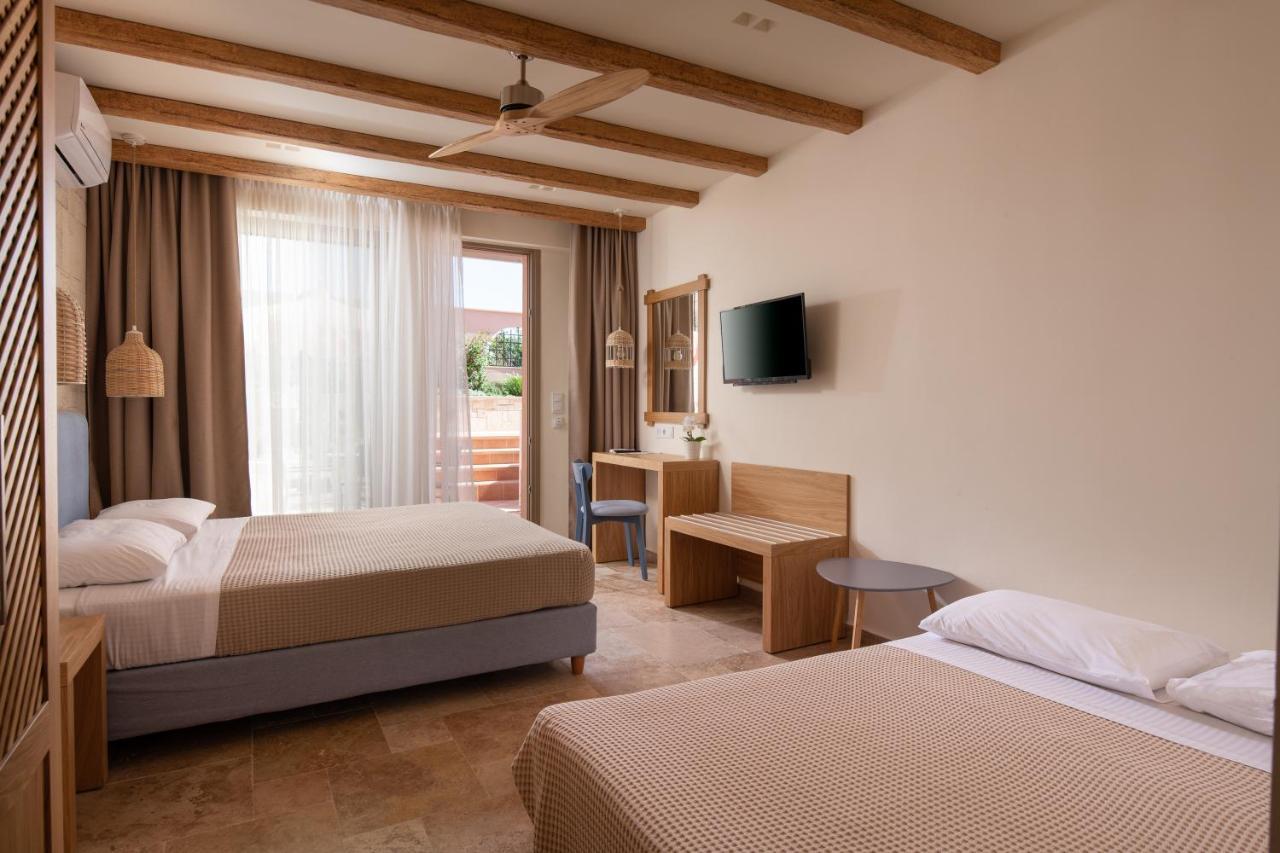 Kseynasa Suites Nikiti  Exterior photo