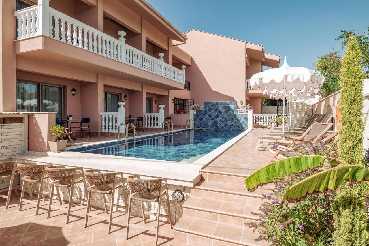 Kseynasa Suites Nikiti  Exterior photo